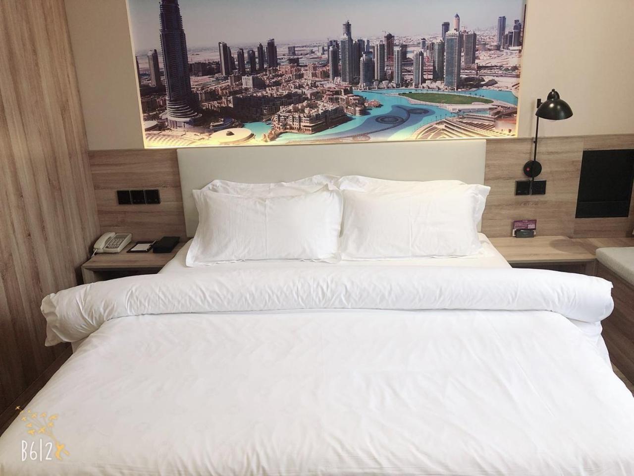 จินเจียง เมโทรโปล โฮเต็ล นานกิง เจียงจุน ต้าเตา เหอไห่ยูนิเวอร์ซิตี้ Hotel ภายนอก รูปภาพ